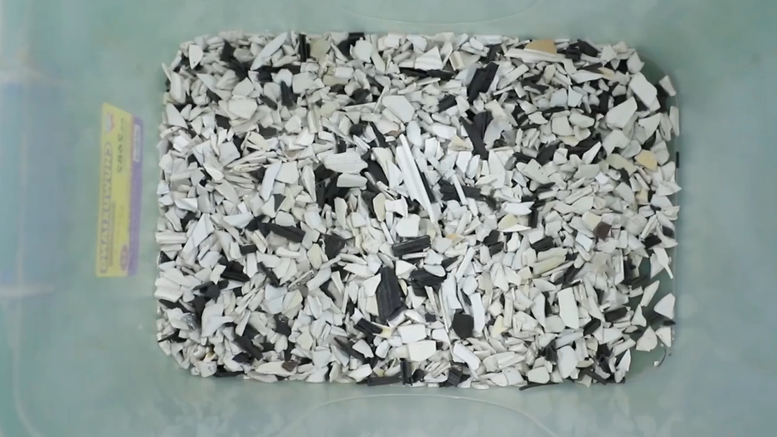 ABS PET Bottle Flake CCD Color Sorter Machine For Waste Plastic Recycling