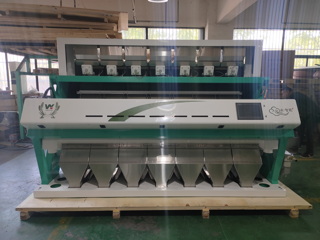 High Capacity Rice Color Sorter 0.3 - 0.9t/H 2 Years Sorting Accuracy 99.5 - 99.9%