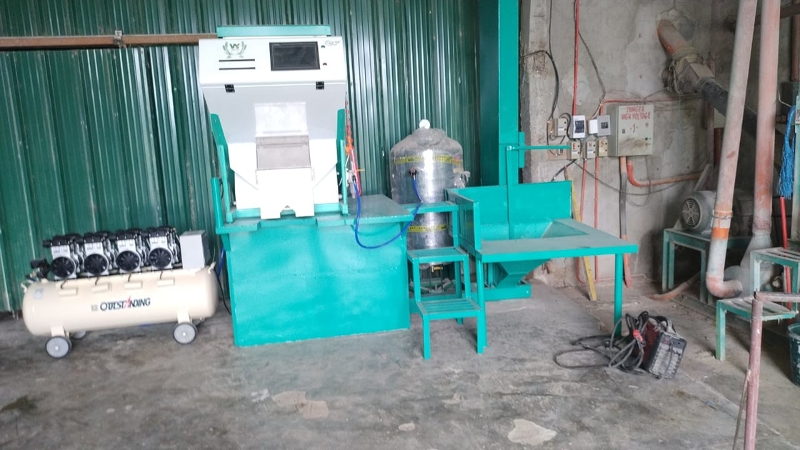 Optical Red Black Rice Color Sorting Machine - 280KG 2 Years