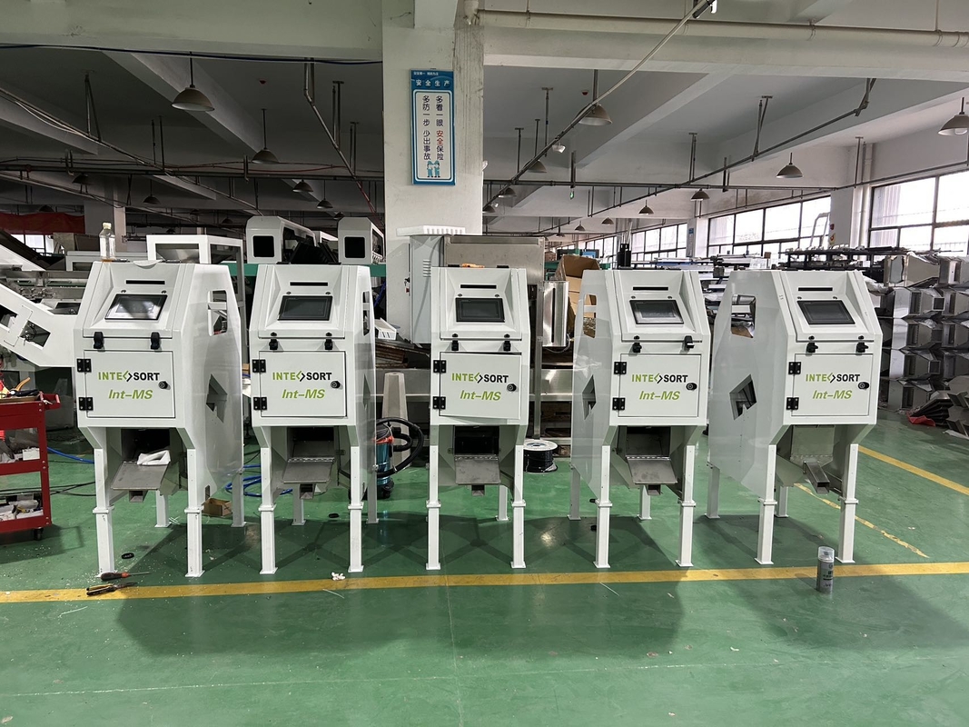 WYCS1-32 Intelligent Macadamia Nut Cashew CCD Sort Machine Rice Selector Machine Cereal Color Sorter Low Price