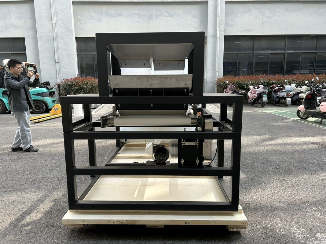 High Speed Hazelnut Color Sorting Machine For Hzelnut Optical Color Sorter
