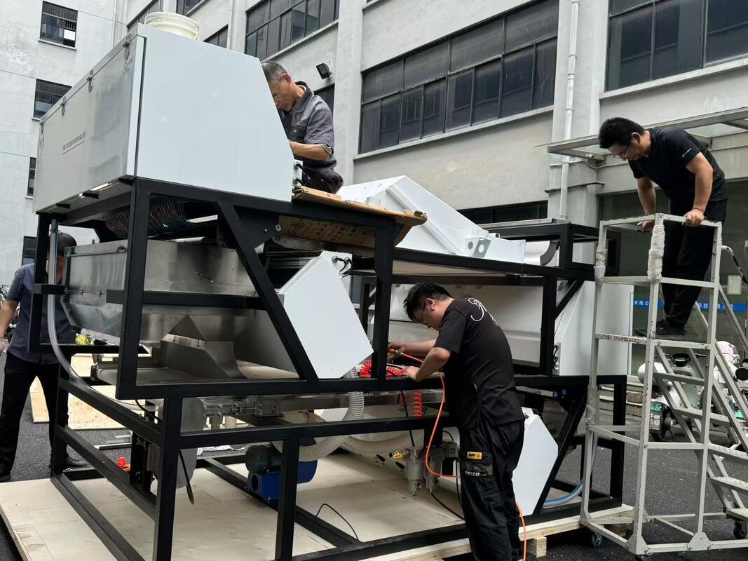 High Precision Quartz Color Sorting Machine with 99.99% Accuracy and Double-Sided Camera Detection for Silica Sand Separation