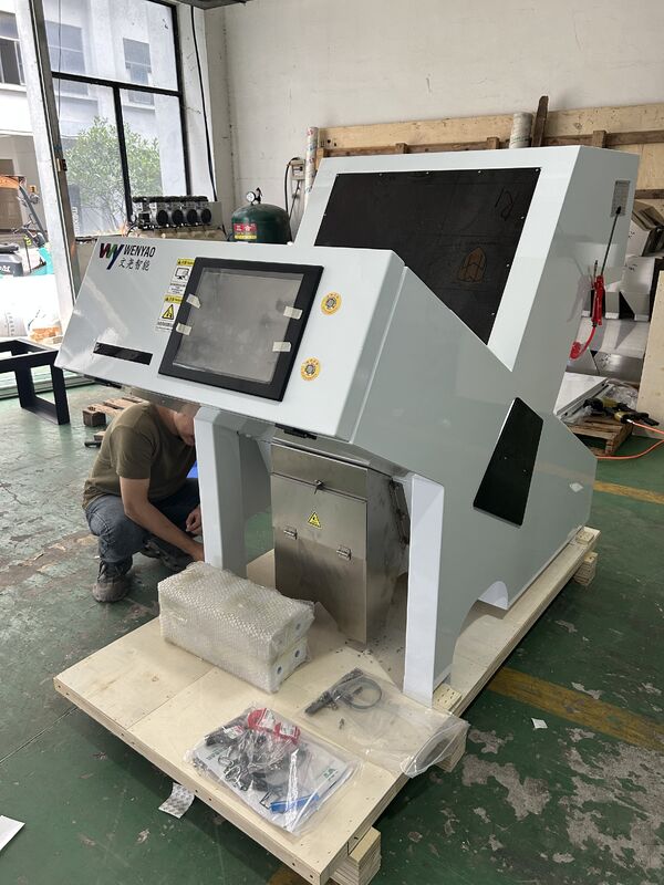 Nutmeg Peanut Sorting Machine for Removing Aflatoxin Particles with UV Light Technology