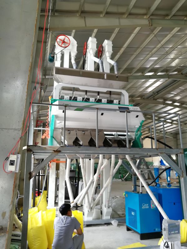 Toshiba Camera Plastic Color Sorting Machine ISO CE Certificated