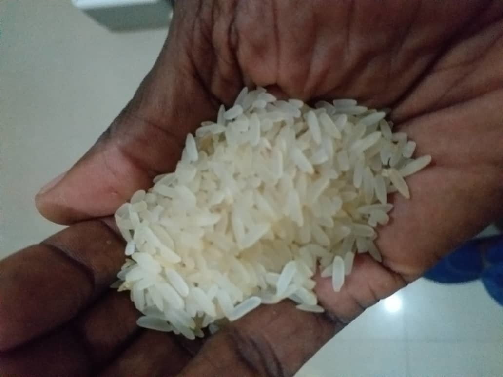 4000kg/H Parboiled Rice Mini Color Sorter Machine Long Lifetime LED Light