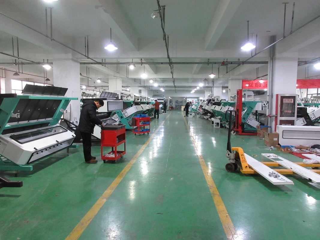 2 Chute 0.6-2.5ton/H Optical Ccd Color Sorter Processing Equipment wheat Barley Quinoa Separator